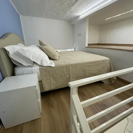 Birooms Naples